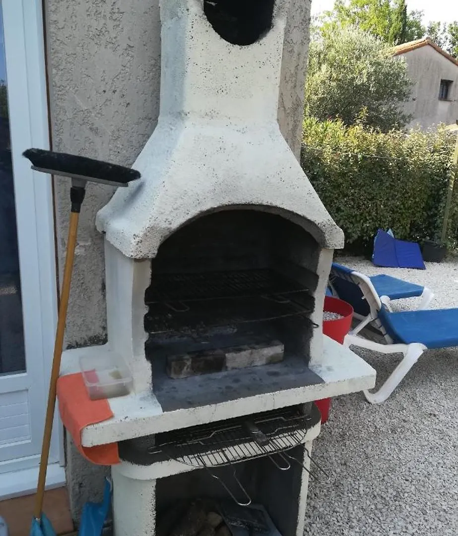 Petite Maison A La Campagne Forcalqueiret